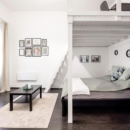 Charming Downtown Hideaway Steps From New York Cafe! Apartment Budapest Exterior photo